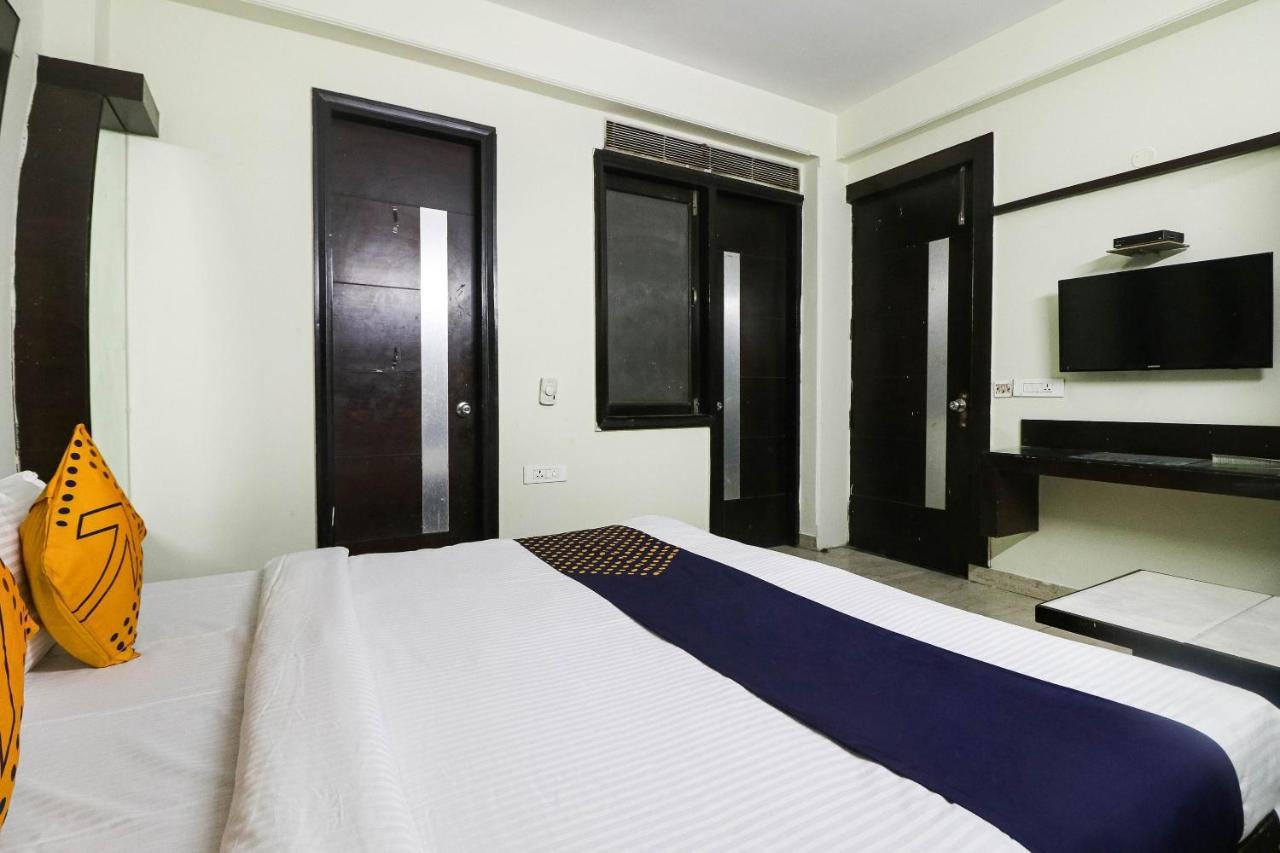 SPOT ON 37224 Hotel Grace Gurgaon Buitenkant foto