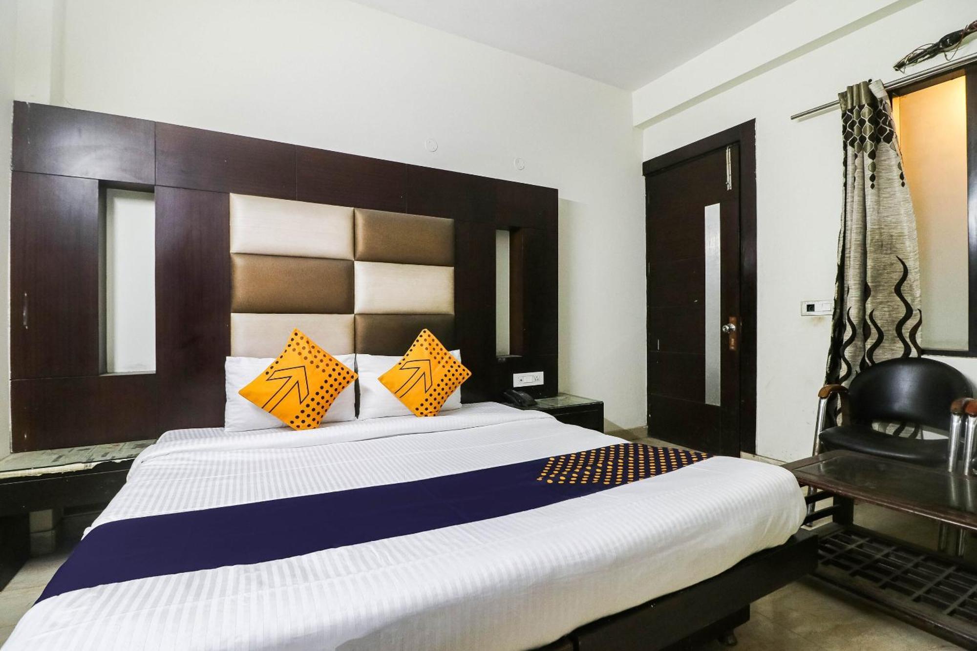 SPOT ON 37224 Hotel Grace Gurgaon Buitenkant foto